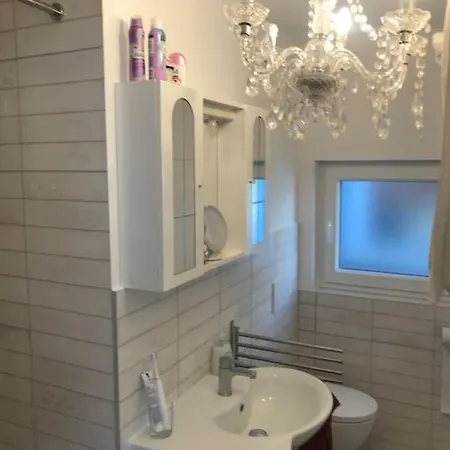 Art Isola, 300m To Beach, Balcony Apartment *